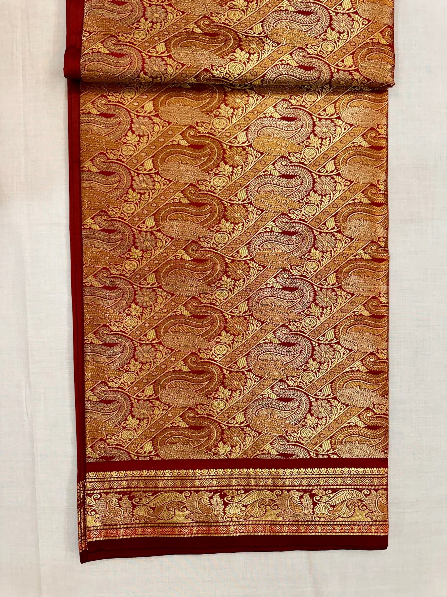 Banarasee Silk Saree - Red & Gold