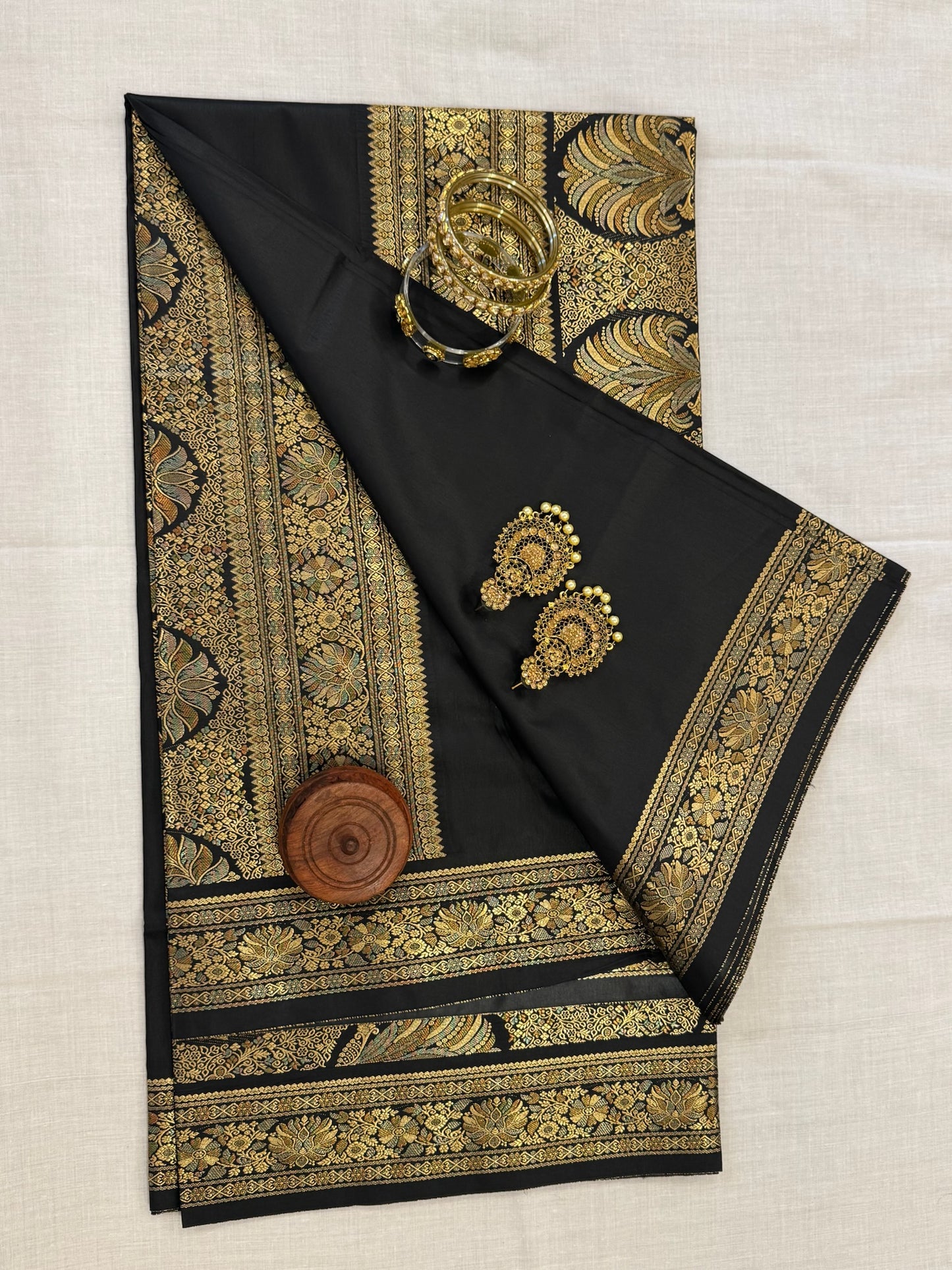Banarasee Silk Plain Saree - Black & Golden