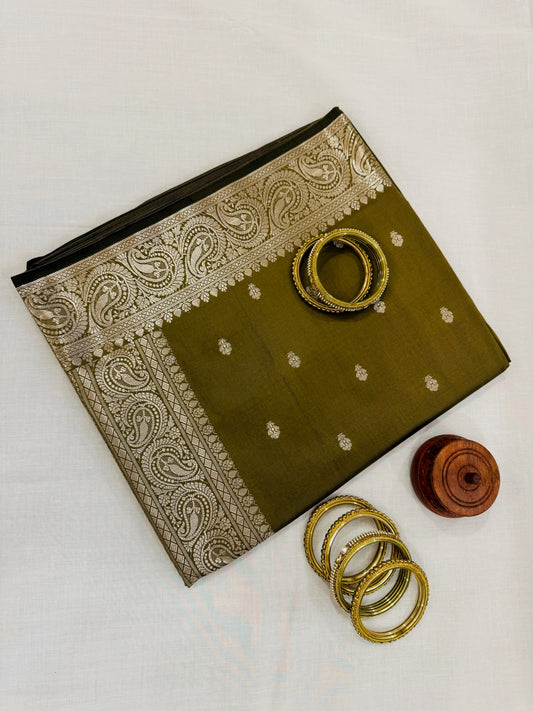 Banarasee Buti Silk Saree - Mehandi Green